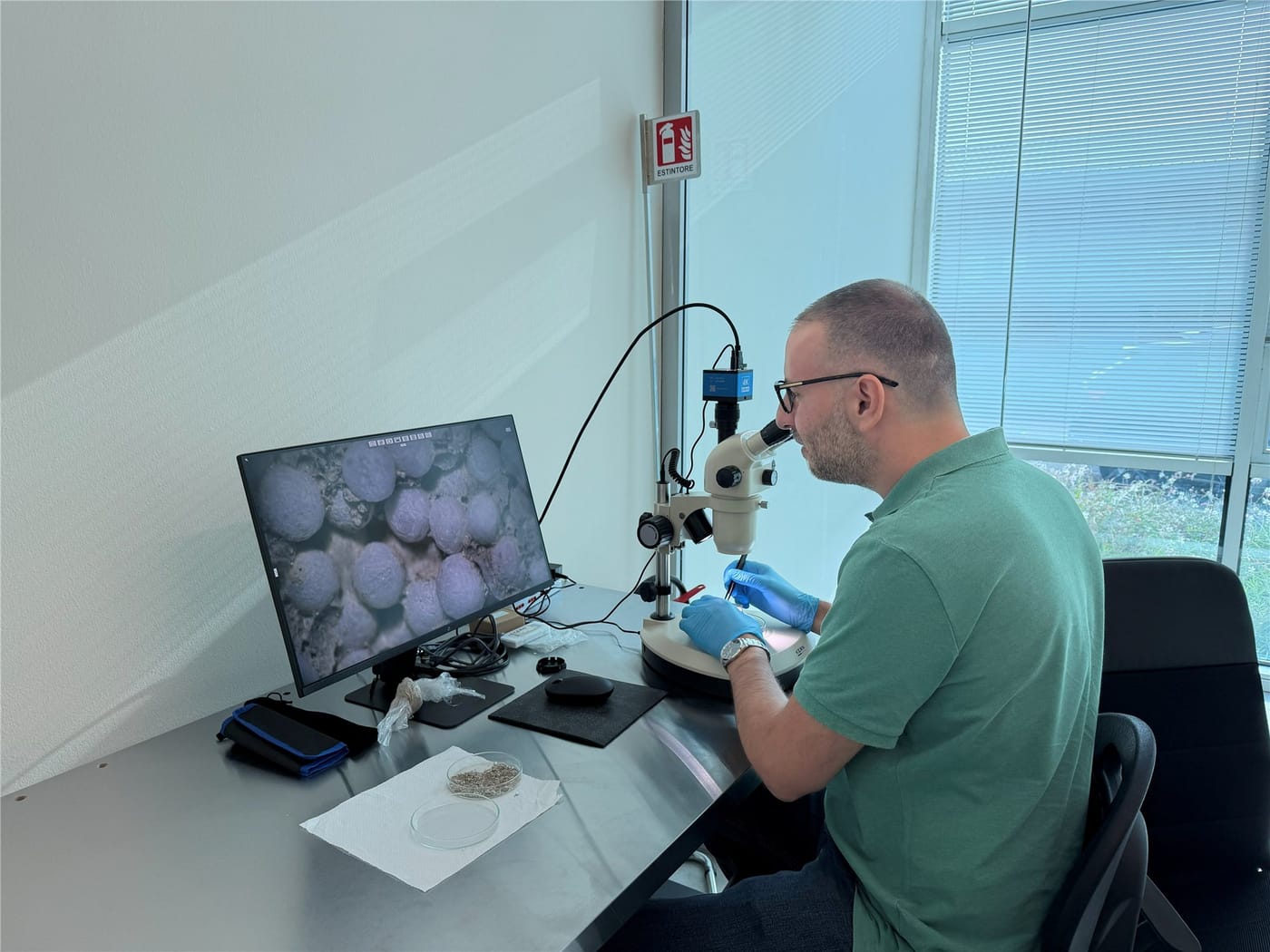 El laboratorio de I+D de Edilteco: el conocimiento de los productos y de las formulaciones está en el centro del proyecto